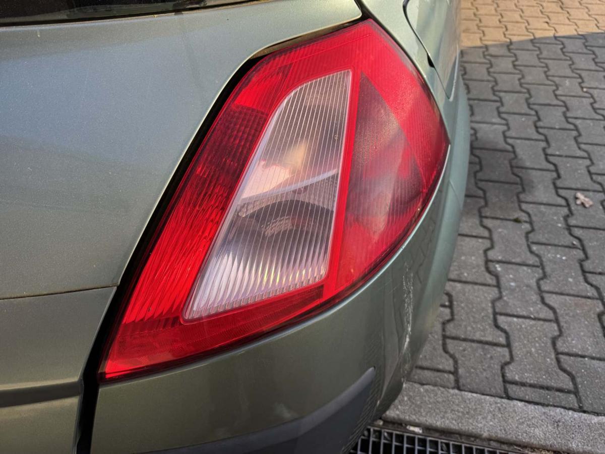 Renault Megane 2 original R&uuml;cklicht R&uuml;ckleuchte Schlussleuchte rechts 3-T&uuml;rer Bj.2005